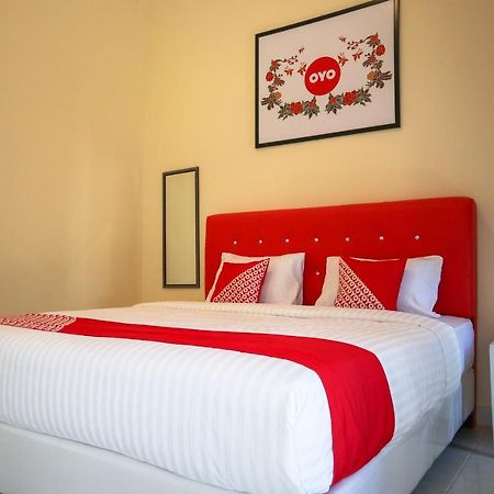 Oyo 2202 Delima Guest House Syariah Παντάνγκ Εξωτερικό φωτογραφία